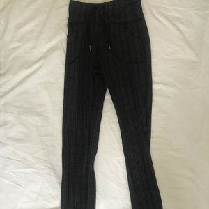 lululemon black & grey pattern pants